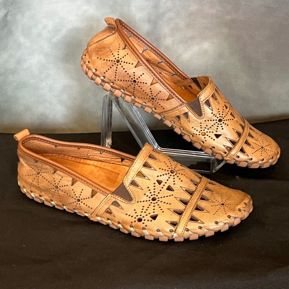 Spring Step Women Tan Leather Cutout Slip On Loafer Shoes Made in Turkey‎